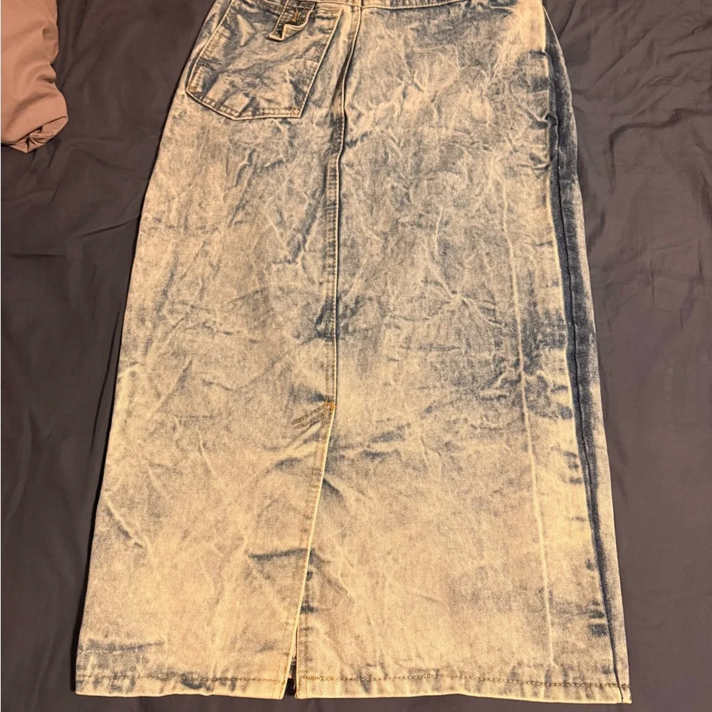 AMilano Light Blue Denim Skirt - Picture 2 of 3